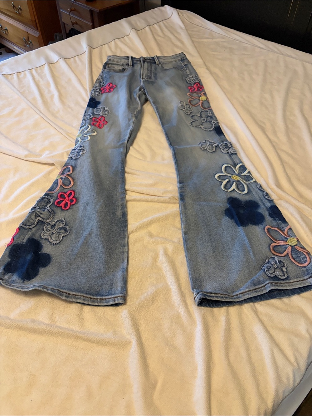 Light Blue Floral Appliqué Flare Jeans - Women